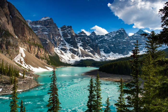 莫蘭湖（Moraine Lake）