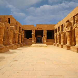 拉美西斯三世葬祭神殿（Medinet Habu）