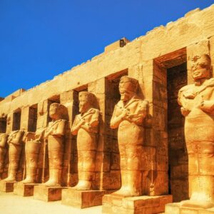 卡納克神廟中的「女像柱廳」（Hall of Caryatids）