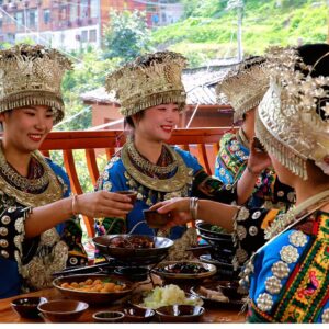 西江千戶苗寨長桌宴